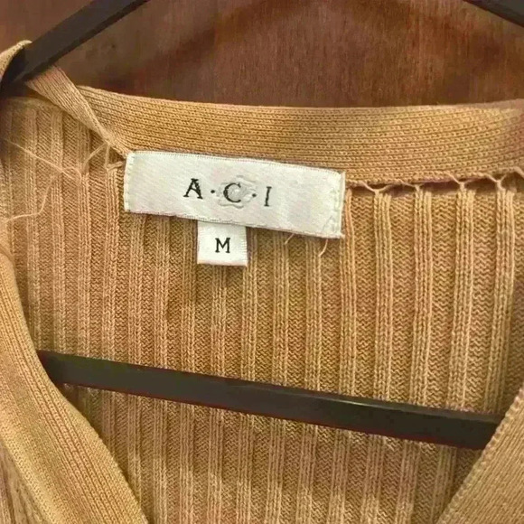 A.C.I button up sweater medium - Picture 2 of 4